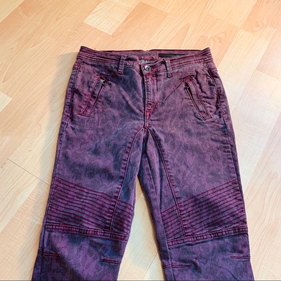 Calvin Klein Ultimate Skinny Winterberry Camo & Green Camo Jeans - Set of 2 - Picture 5 of 16